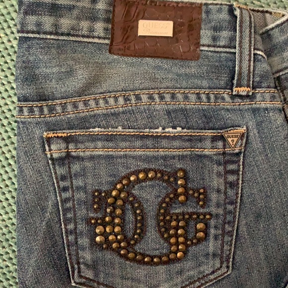 Guess Jeans - Picture 2 of 4
